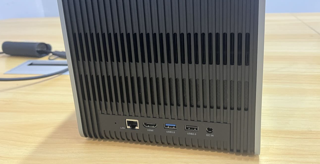 StarryHub Projector Ports